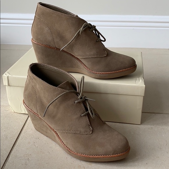 Coach ‘Cassy’ wedges - Picture 2 of 4